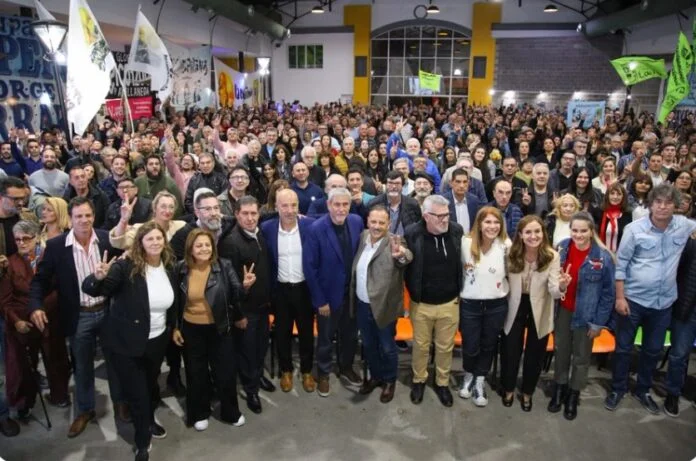 Quintela dialogó con la militancia y habló del legado de Perón y Evita